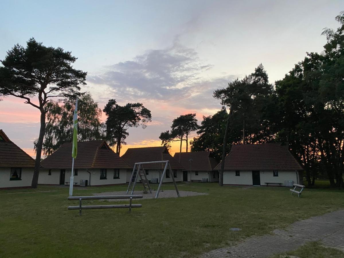 Jugendtours-Feriendorf Ummanz Exterior photo